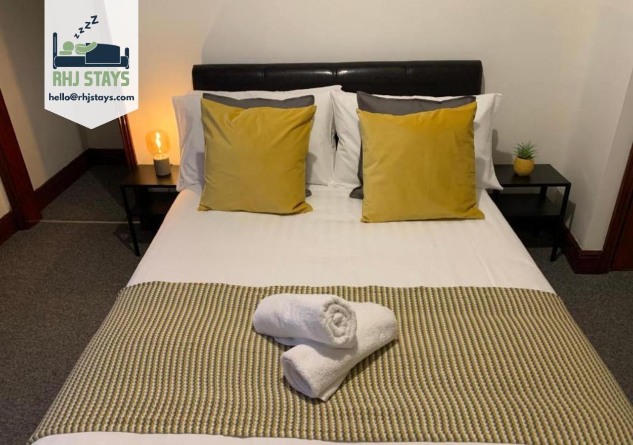 Apartment Rodsley - 2 Bedroom 1st Floor Flat Free Parking Wifi And Netflix